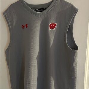 Wisconsin Badgers Under Armour Gray Sleeveless Shirt with Red Accents
